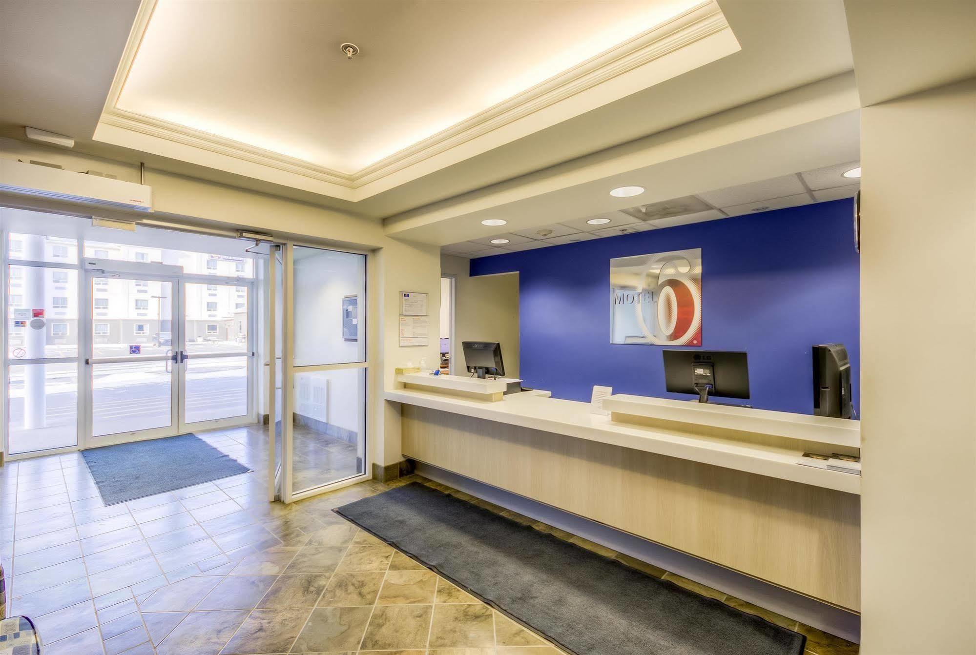 Motel 6-Estevan, Sk Eksteriør bilde