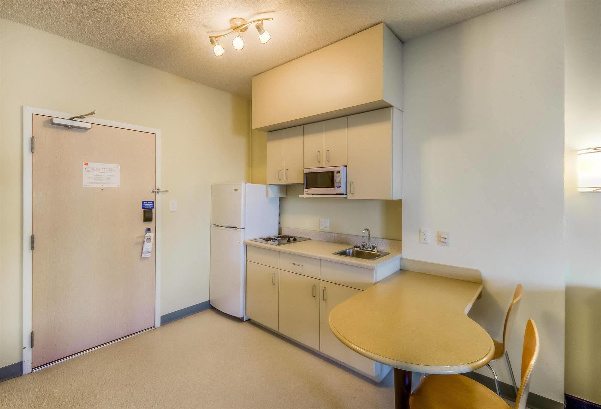 Motel 6-Estevan, Sk Eksteriør bilde
