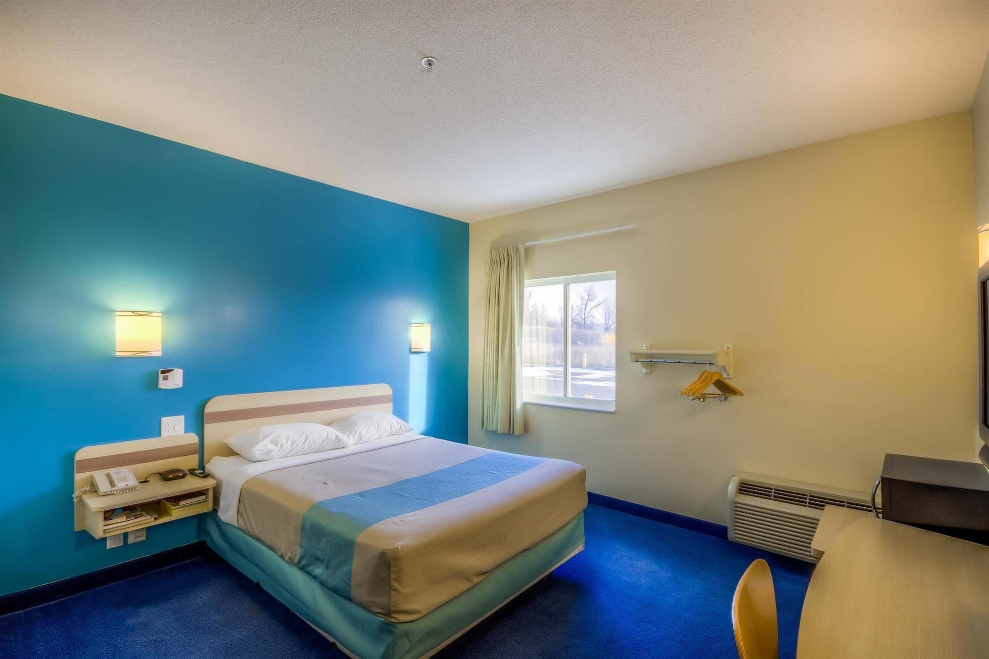 Motel 6-Estevan, Sk Eksteriør bilde
